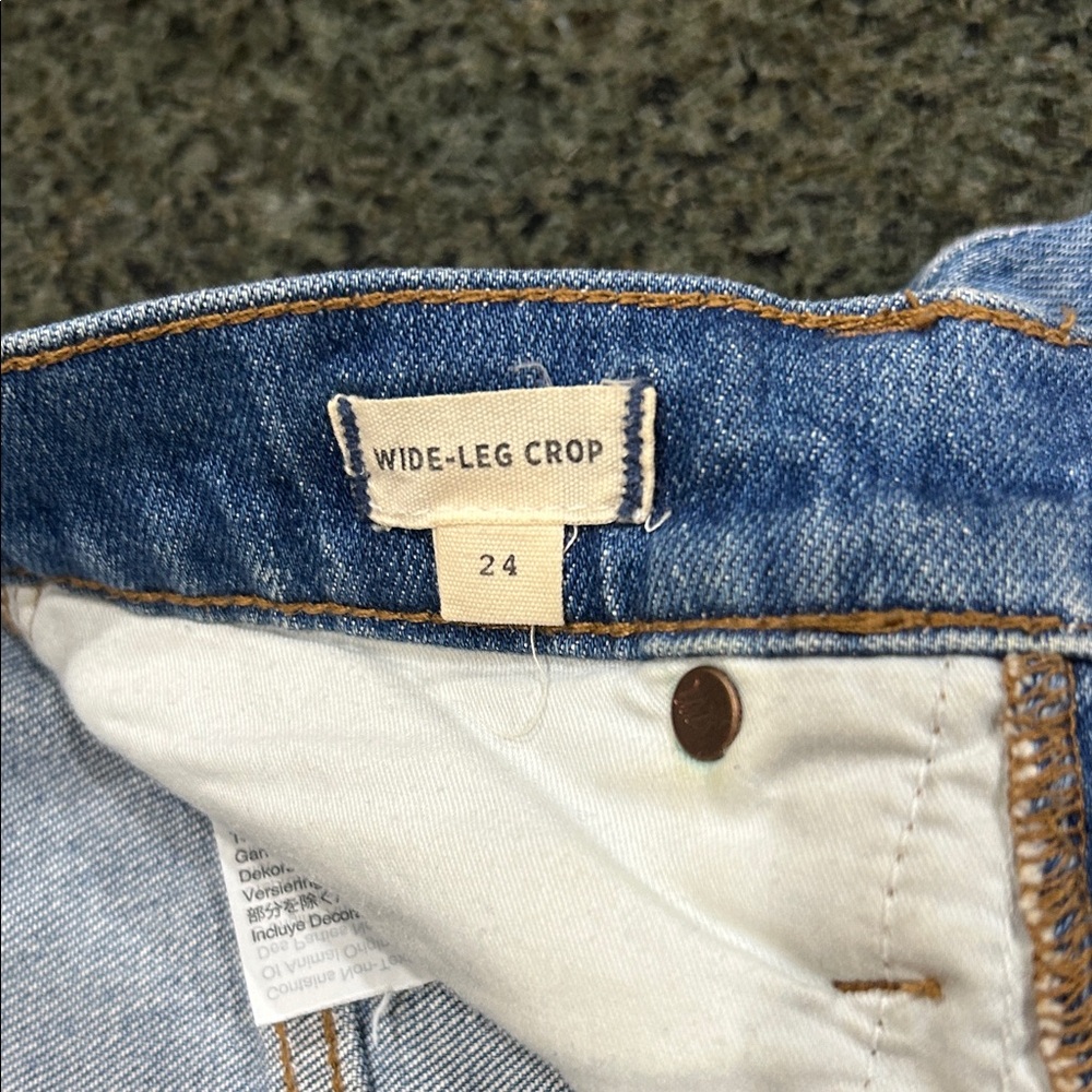 Madewell Wide-Leg Crop Jeans - Picture 4 of 6